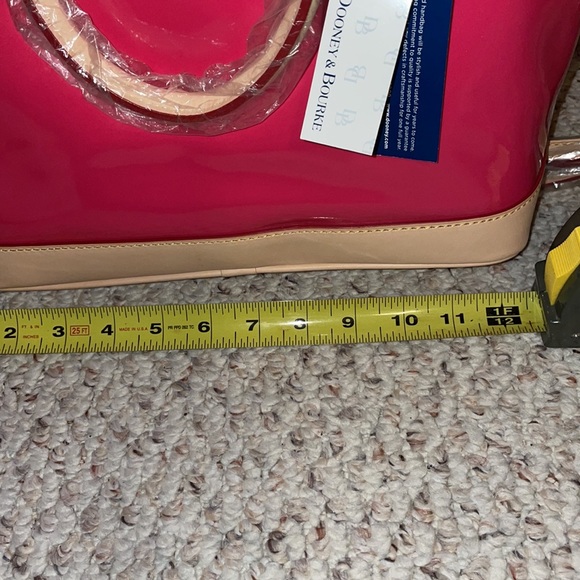 Dooney & Bourke purse. - Picture 13 of 14